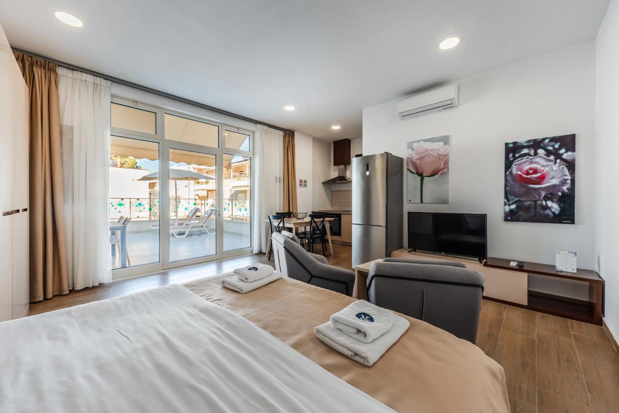 Appart hôtel Perla Lalez Durres *